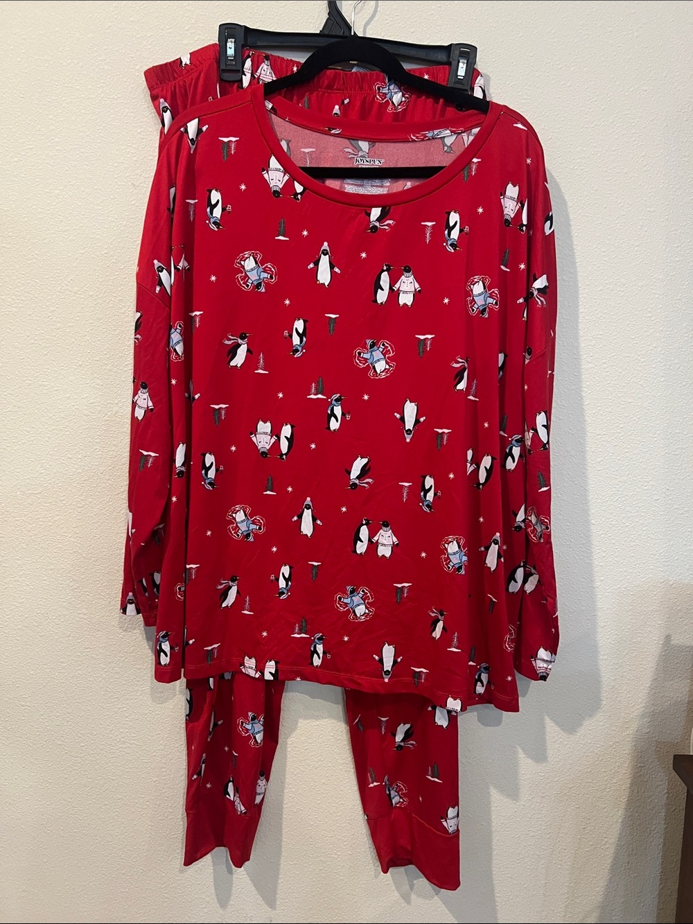 Woman’s New Without Tags Red Penguin Print Pajama Set